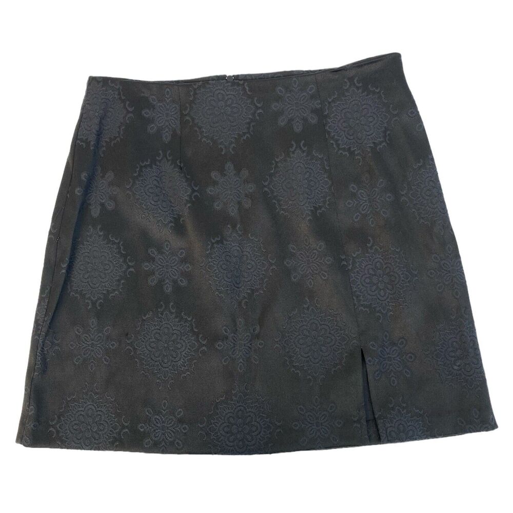 Y2K Black Jacquard Mini Skirt Made USA Size 7 8 Satin Textured Slit 628